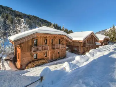 Ferienwohnung für 17 Personen (250 m²) in Morzine 1/10