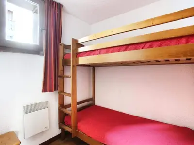 Ferienwohnung für 7 Personen (34 m²) in Les Carroz-d'Arâches 7/8