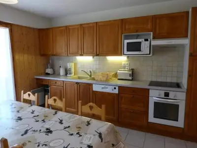 Ferienwohnung für 7 Personen (56 m²) in Saint-Jean-de-Sixt 2/10