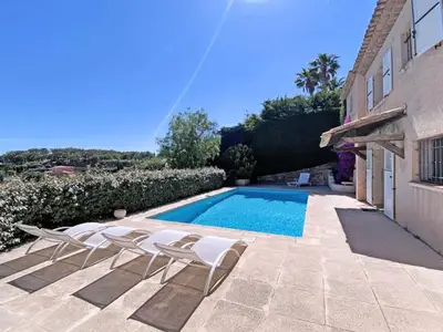 Ferienwohnung für 9 Personen (194 m²) in Cabasse 1/10