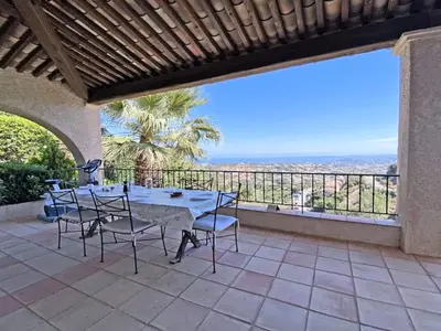 Ferienwohnung für 9 Personen (194 m²) in Cabasse 9/10