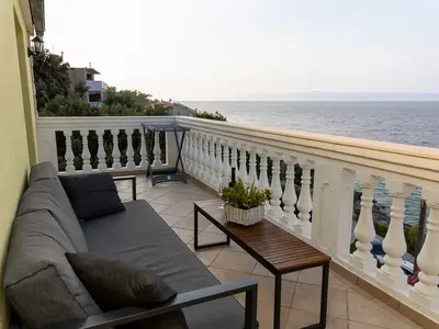 balcony-terrace