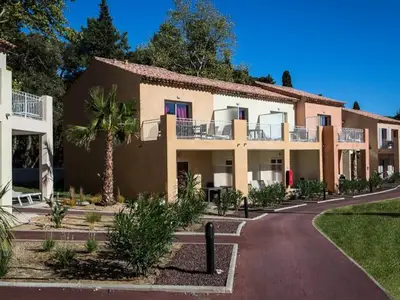 Ferienwohnung für 7 Personen (45 m²) in Port Grimaud 9/10