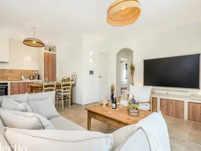 Ferienwohnung für 7 Personen (75 m²) in Lourmarin 1/10