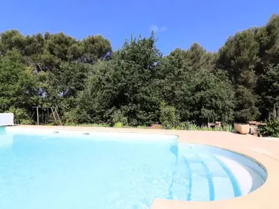 Ferienwohnung für 7 Personen (110 m²) in Mérindol 2/10