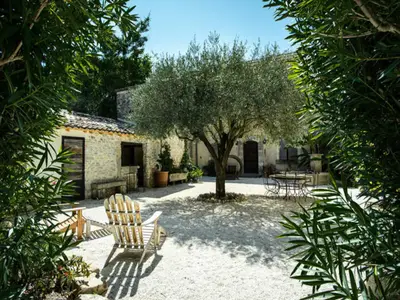 Ferienwohnung für 9 Personen (300 m²) in L'Isle Sur La Sorgue 5/10