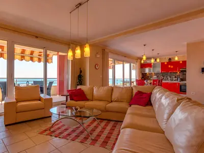 Ferienwohnung für 5 Personen (145 m²) in Utjeha 1/10