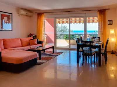 Ferienwohnung für 6 Personen (97 m²) in Utjeha 1/10