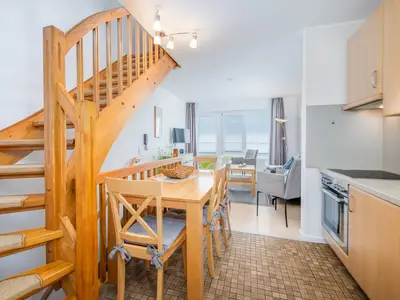 Küchenbereich mit Treppe