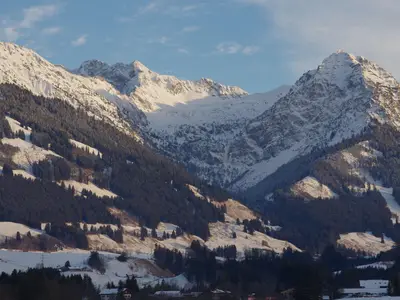 Blick aus dem Wohnzimmer aufs Rubihorn