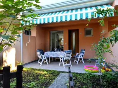 Ferienwohnung für 6 Personen (45 m²) in Bibione 1/10