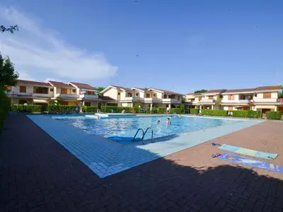 Ferienwohnung für 4 Personen (40 m²) in Bibione 1/10