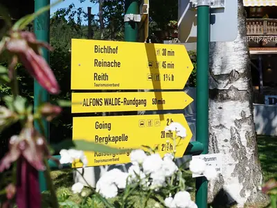 Zentrum und Start des Alfons-Walde-Wegs in Oberndo
