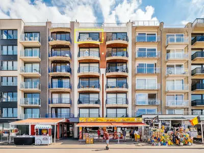 Außenseite Ferienhaus [Sommer]