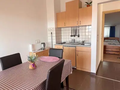 Ferienwohnung für 4 Personen (50 m²) in Vodice 1/10