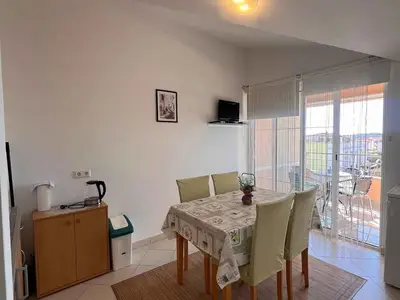 Ferienwohnung für 4 Personen (50 m²) in Vodice 1/10