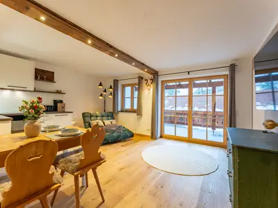 Wohn-/Essbereich mit Terrasse