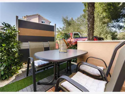 Ferienwohnung für 4 Personen (50 m²) in Srima 3/10