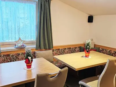 e58764_b9c2854c79e2419bb20f7c900d839e33~mv2