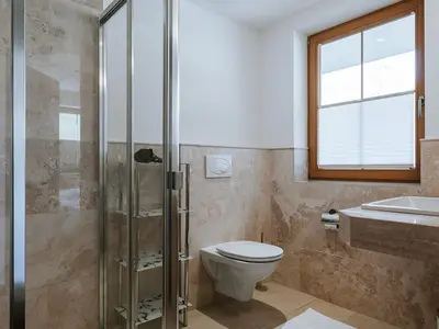 Badezimmer links_Bergbach