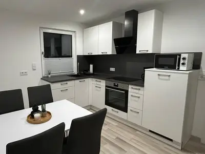 Küche mit Essbereich