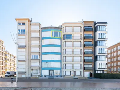 Außenseite Ferienhaus [Sommer]