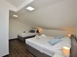 Ferienwohnung für 8 Personen (110 m²) in Martinšćica