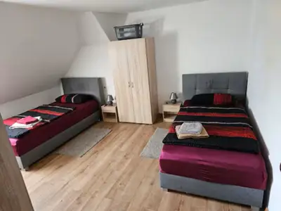 Ferienwohnung für 4 Personen (72 m²) in Leuna 1/10