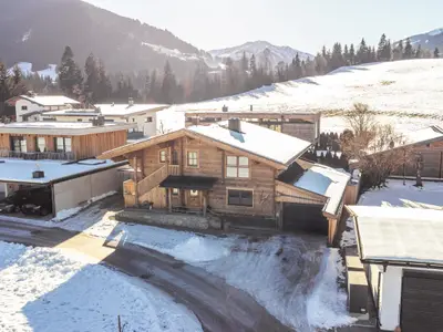 Außenseite Ferienhaus [Winter]