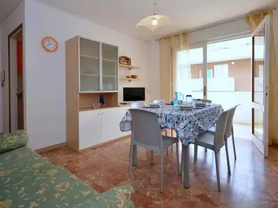 Ferienwohnung für 6 Personen (60 m²) in Bibione 1/10