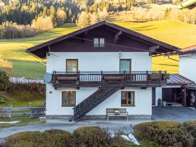 Außenseite Ferienhaus [Winter]