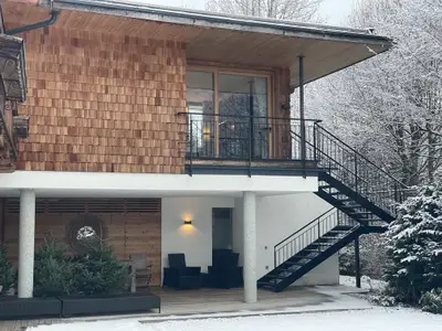 Aufgang zur Streif Lodge