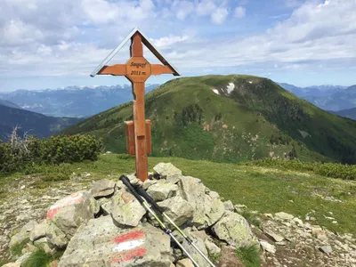 Gipfelkreuz Seegupf  2011m