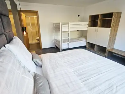 Polish_20251221_063622451