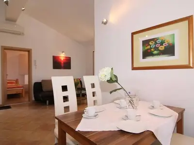 Ferienwohnung für 5 Personen (85 m²) in Poreč 3/10