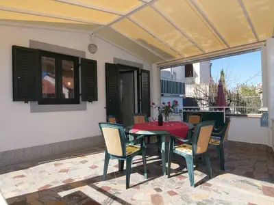 Ferienwohnung für 5 Personen (72 m²) in Poreč 1/10