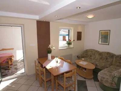 Ferienwohnung für 7 Personen (85 m²) in Poreč 3/10