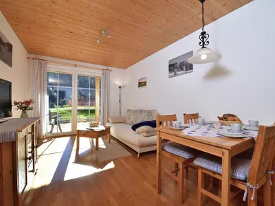 Landhaus Schwarzenberg - Fewo Enzian - Wohnraum