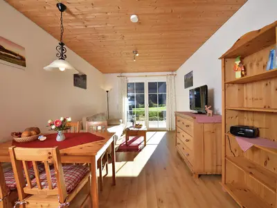 Landhaus Schwarzenberg - Fewo Alpenrose Wohnraum