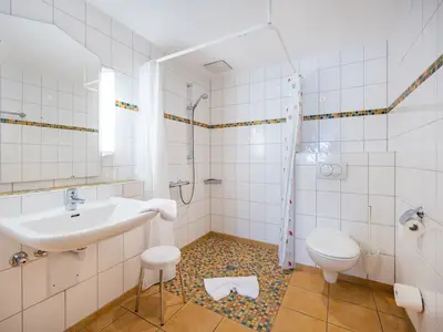 Ferienwohnung für 5 Personen (73 m²) in Sellin (Ostseebad) 8/10