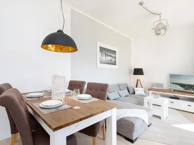 Ferienwohnung für 2 Personen (58 m²) in Sellin (Ostseebad) 1/10