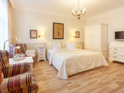 Ferienwohnung für 2 Personen (38 m²) in Sellin (Ostseebad) 1/10