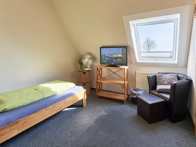 Ferienwohnung für 1 Person (45 m²) in Südermarsch 1/8