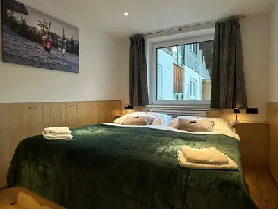 2025_HD_GAMS_Zimmer-Doppelbett