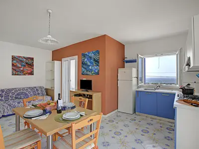 Küche und Essbereich