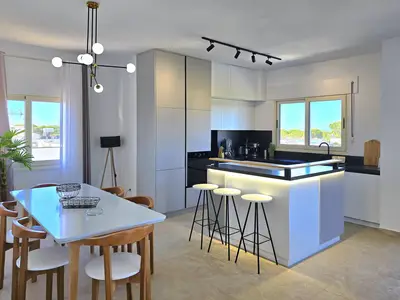 Küche und Essbereich