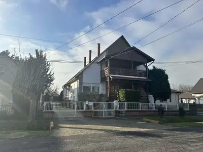 Ferienwohnung für 8 Personen (75 m²) in Balatonlelle 2/10