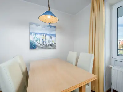 Wohn-Essbereich mit Esstisch