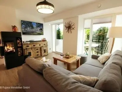 Wohn- und Essbereich verfügt über eine bequeme Schlafcouch (120x180), einen weiteren Smart-TV