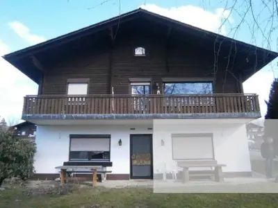 Hausansicht Fewo EG links